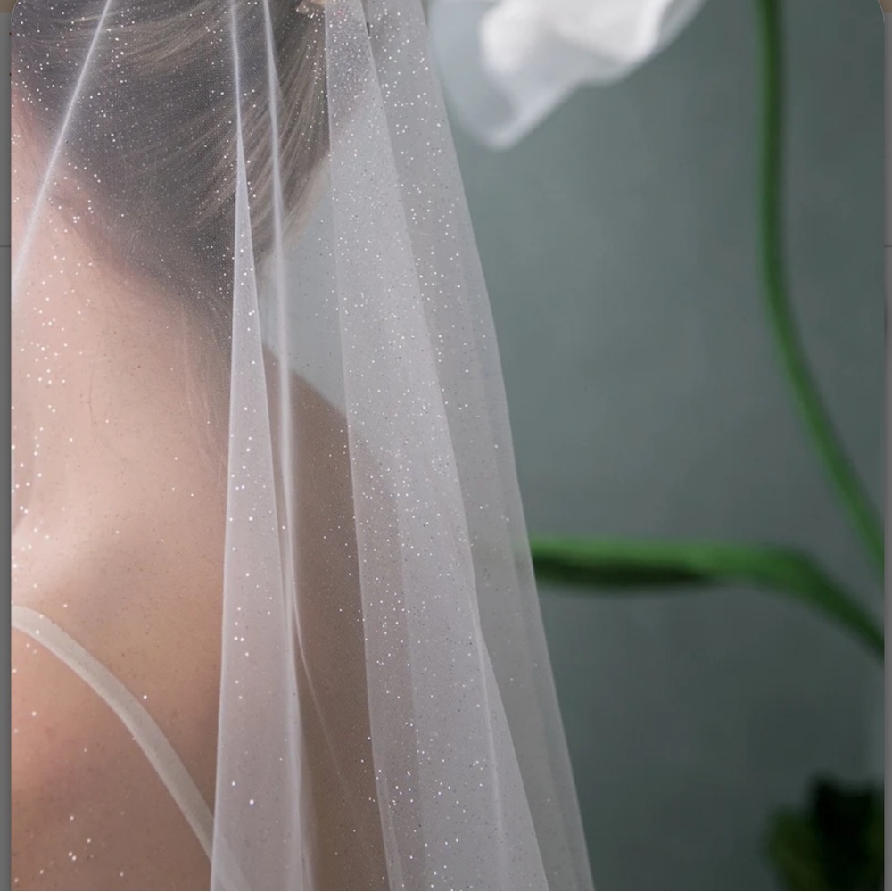 Fingertip Fine Glitter veil, Barely there sparkle veil, Silver glitter veil